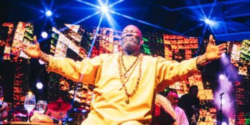 lazzo-matumbi-expoe-a-influencia-da-africa-em-single-de-album-audiovisual-em-que-canta-compositores-da-bahia