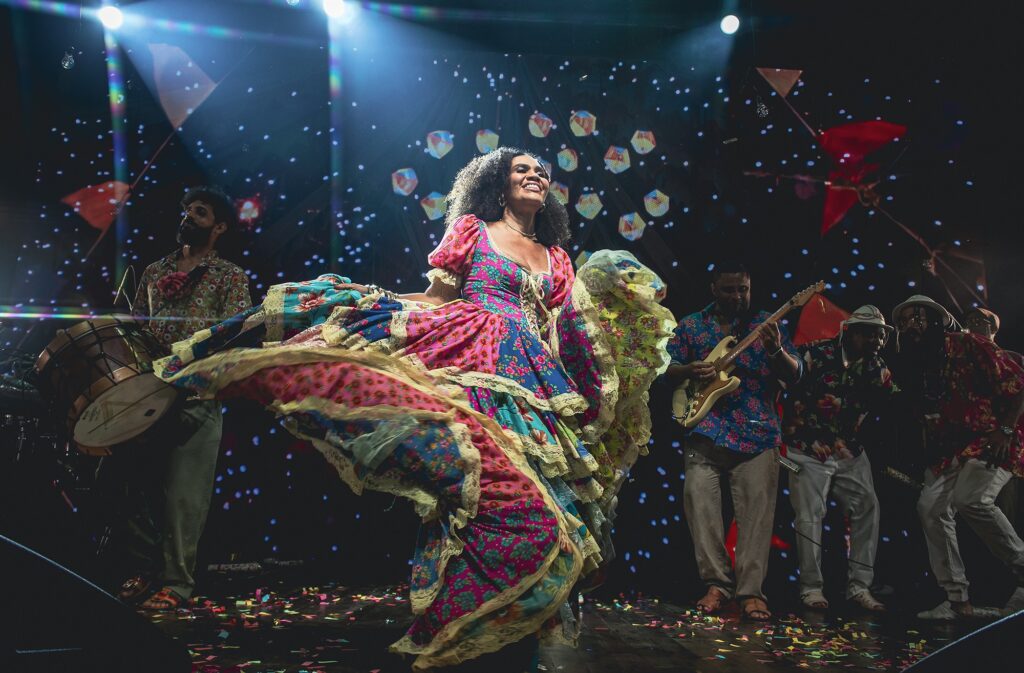 mariene-de-castro-se-desloca,-sem-sair-do-eixo-nordestino,-com-balaio-de-amor,-xotes-e-baioes-do-show-‘cantadeira’