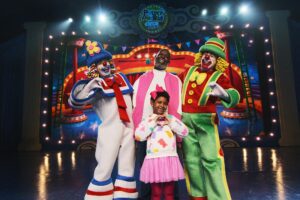 pericles-arma-‘o-circo-da-alegria’-com-patati-patata-e-a-filha-maria-helena-em-single-e-clipe-para-o-dia-das-criancas