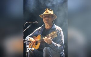 festival-de-avare-que-revelou-lenine-e-chico-cesar-homenageia-almir-sater-e-abre-espaco-para-novos-talentos:-‘muito-honrado’,-diz-cantor