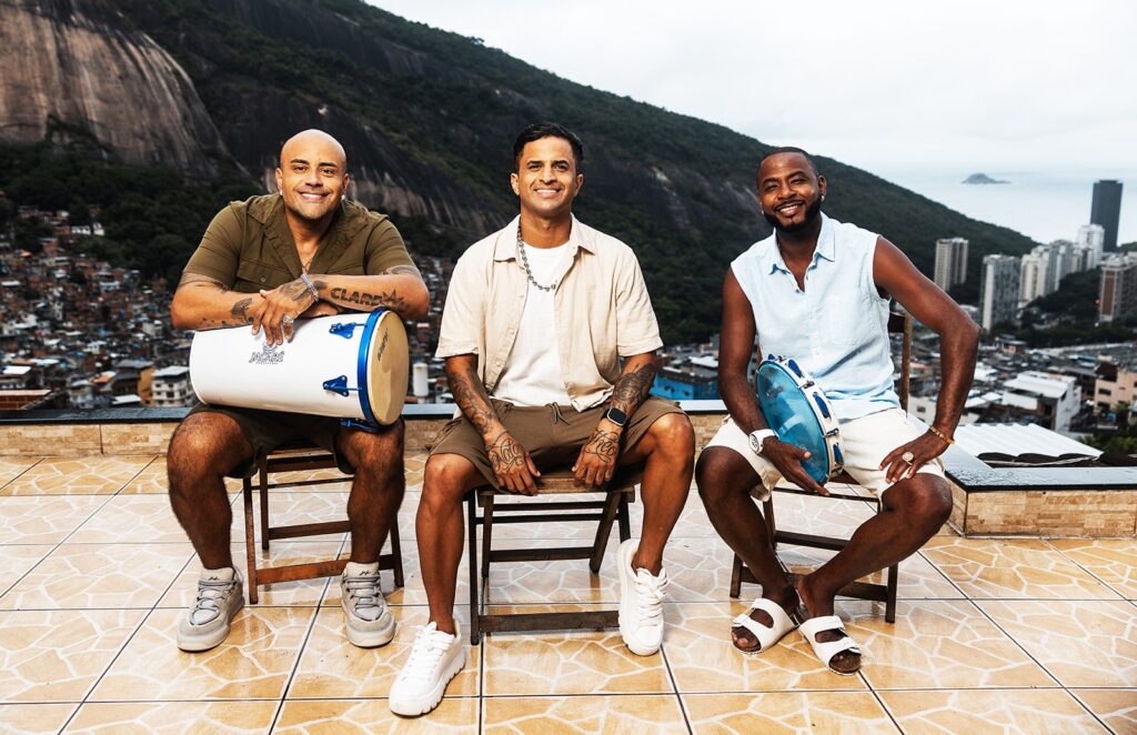 grupo-clareou-grava-album-audiovisual-em-show-na-favela-da-rocinha,-com-o-cantor-mumuzinho-entre-os-convidados