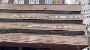 homem-e-condenado-a-mais-de-64-anos-de-prisao-por-estuprar-tres-criancas-da-propria-familia:-‘utilizava-presentes,-promessas-e-ameacas-para-manter-vitimas-em-silencio’,-diz-mpmg