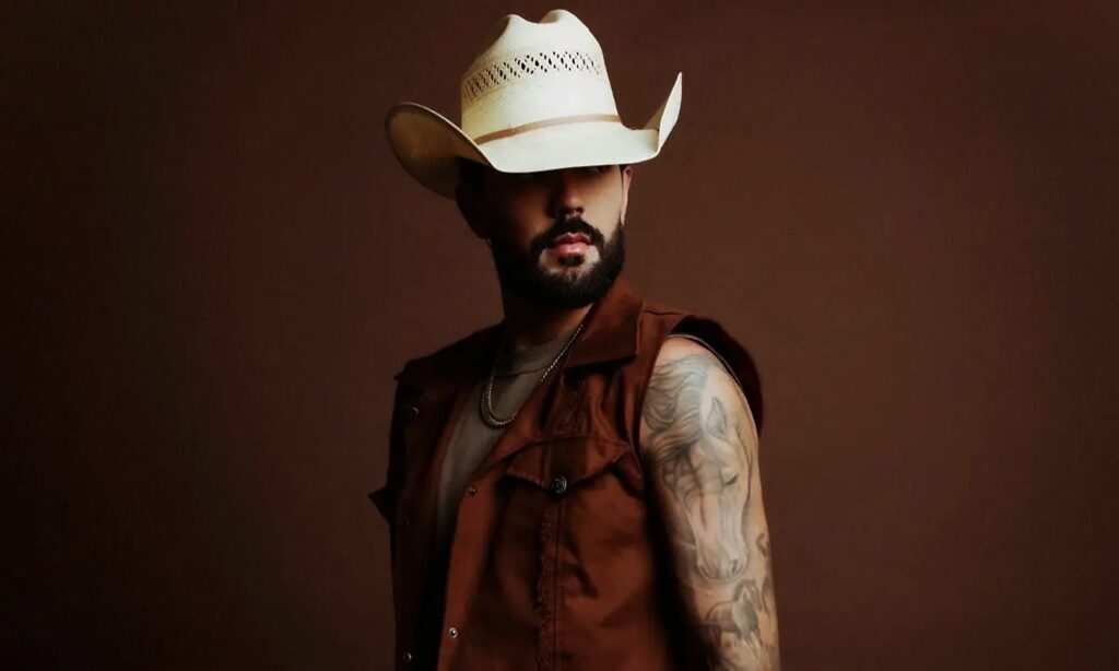 voz-do-agro-pop,-luan-pereira-tenta-um-link-com-sertanejo-tradicional-ao-gravar-o-album-audiovisual-‘eu-te-amo-rodeio’